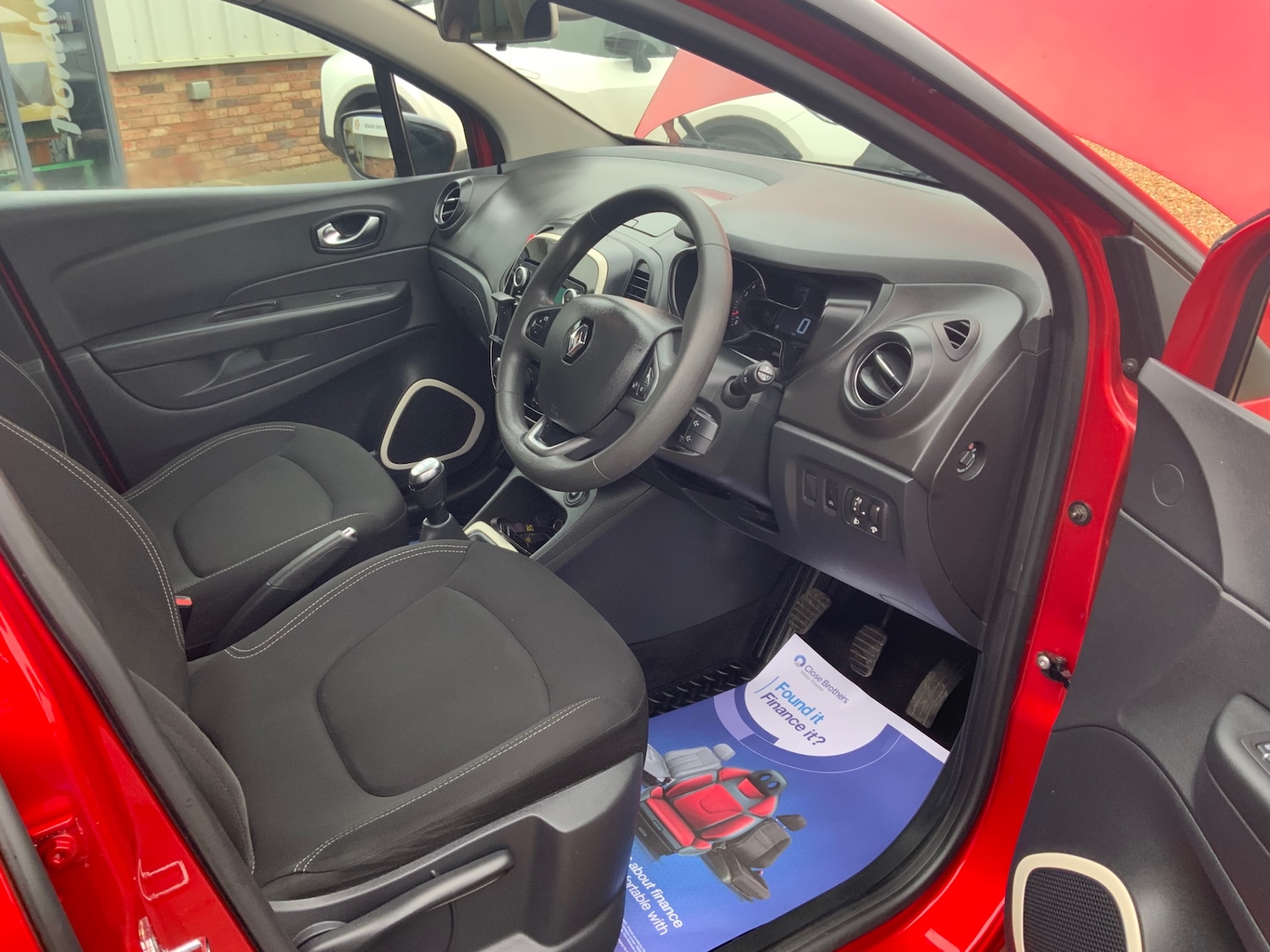 Used Renault Captur 2018 for sale - 77137234: Photo 11