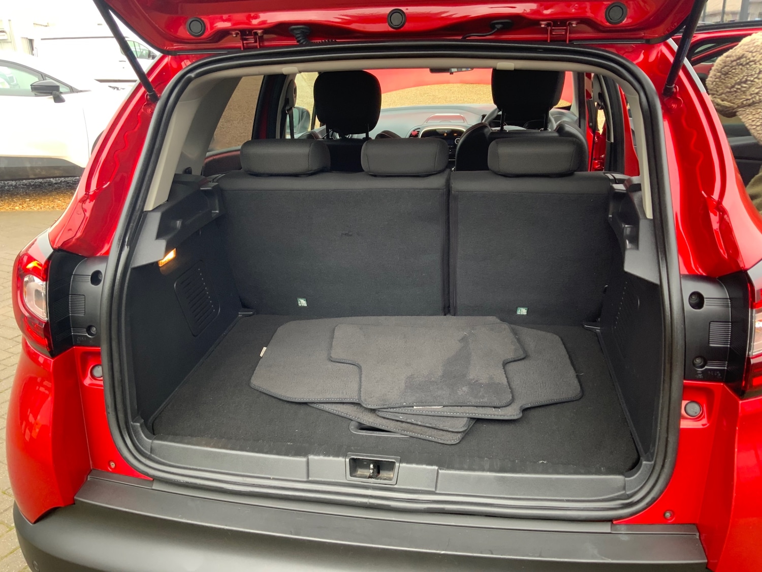 Used Renault Captur 2018 for sale - 77137234: Photo 16