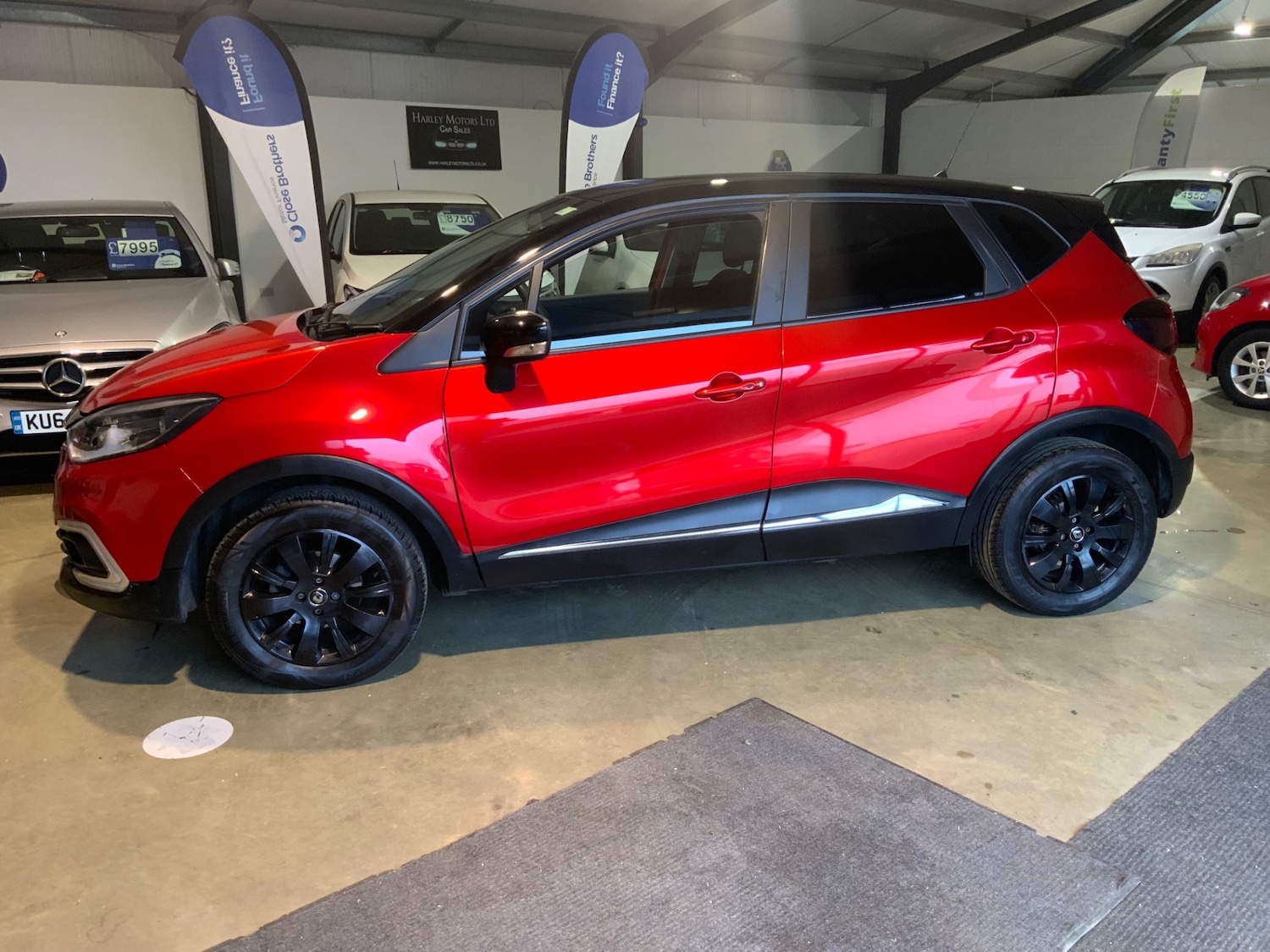 Used Renault Captur 2018 for sale - 77137234: Photo 8