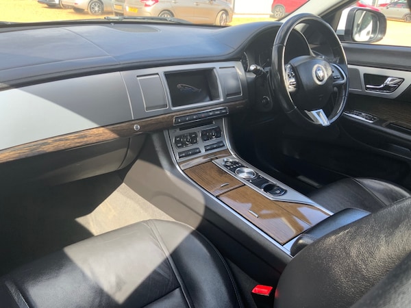 Used Jaguar XF 2015 for sale - 75692213: Photo 12