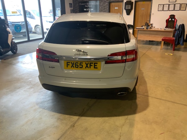 Used Jaguar XF 2015 for sale - 75692213: Photo 4