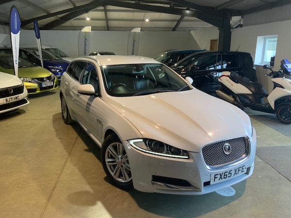 Used Jaguar XF 2015 for sale - 75692213: Photo 9