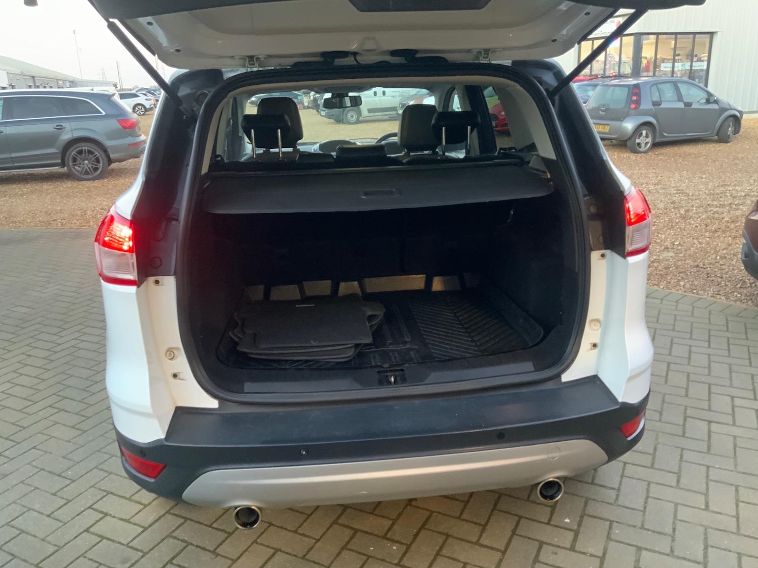 Used Ford Kuga 2014 for sale - 77004899: Photo 14