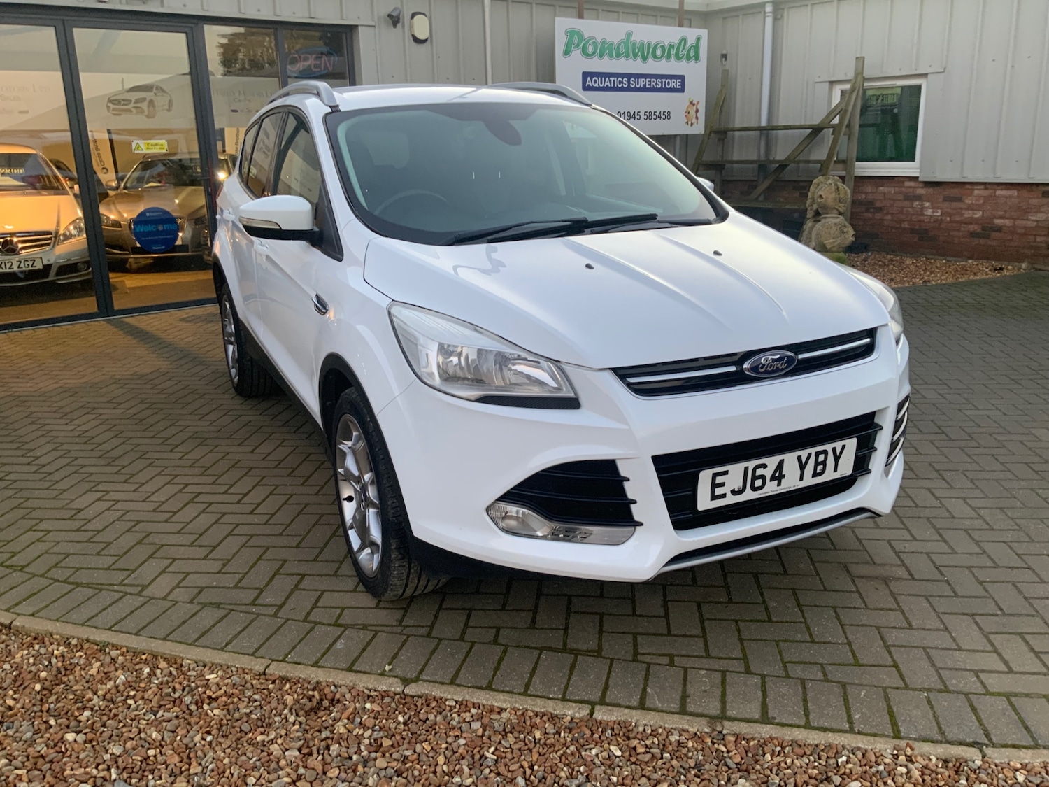 Used Ford Kuga 2014 for sale - 77004899: Photo 4