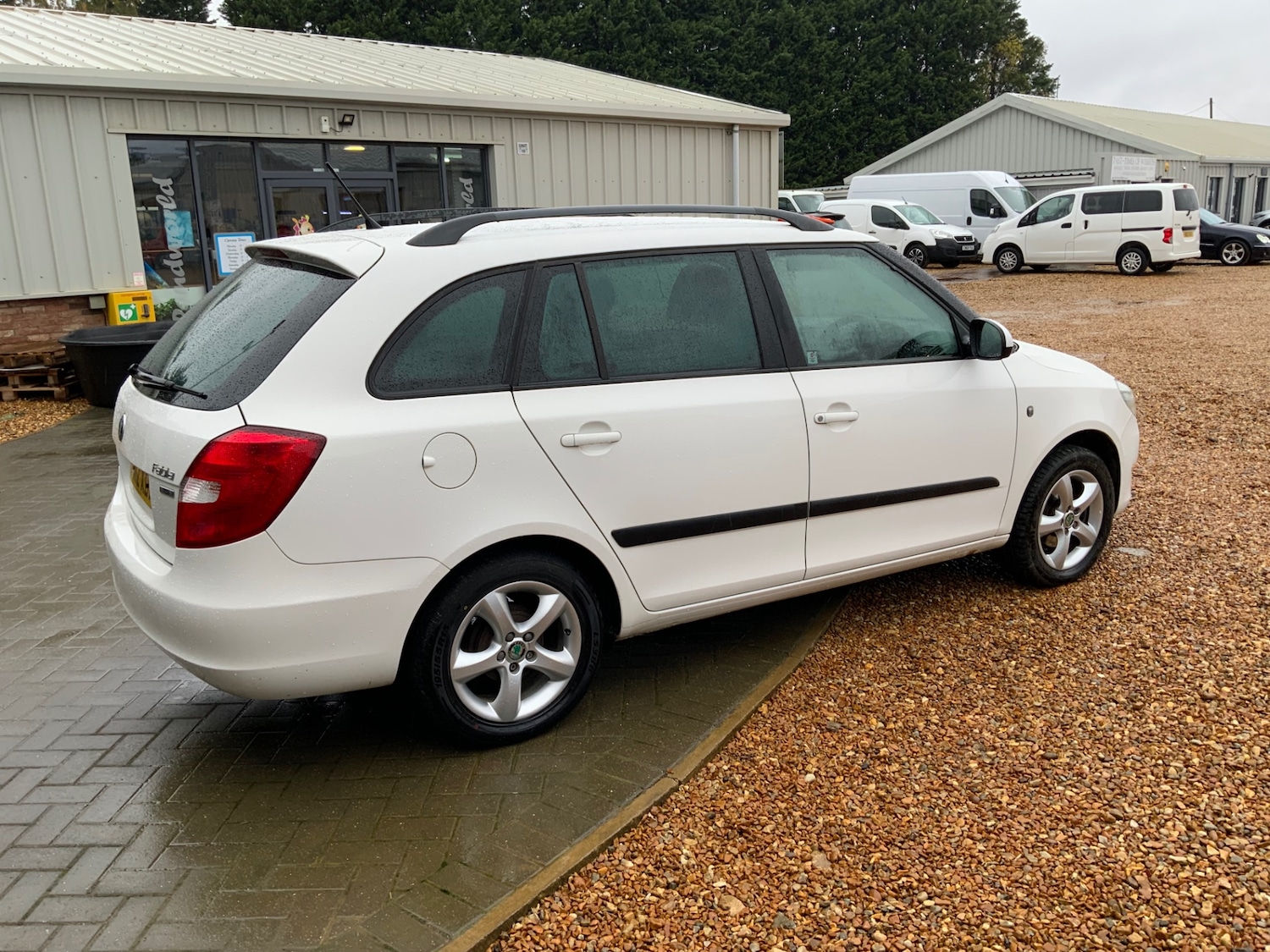 Used Skoda Fabia 2012 for sale - 76159640: Photo 2