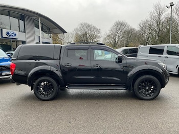 Used Nissan Navara 2021 for sale - 76730346: Photo