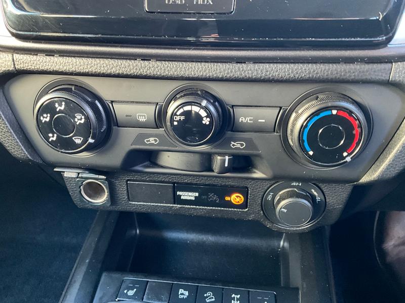 Used Isuzu D-Max 2022 for sale - 76766970: Photo 25