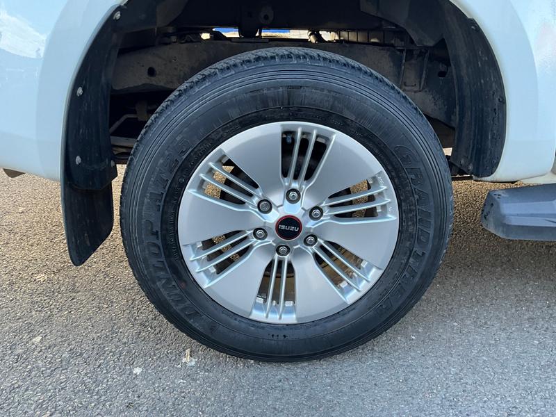 Used Isuzu D-Max 2022 for sale - 76766970: Photo 30