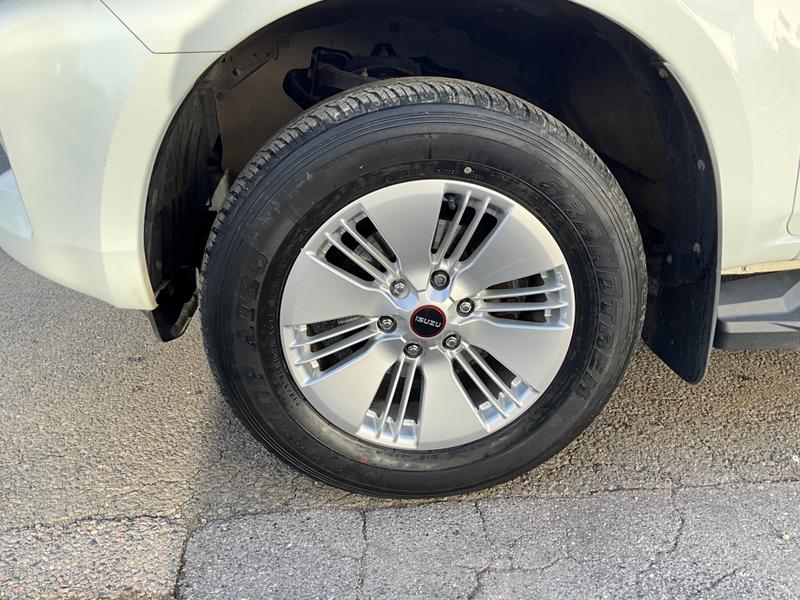 Used Isuzu D-Max 2022 for sale - 76766970: Photo 32