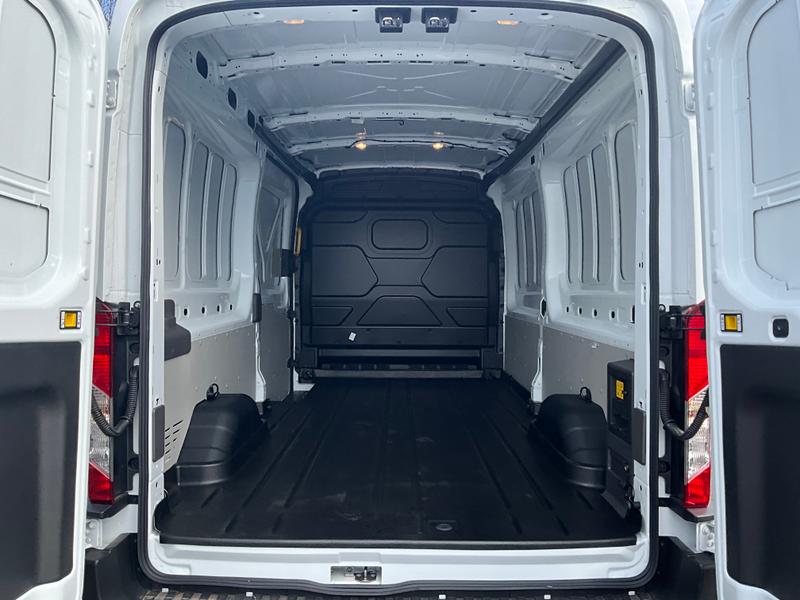 Used Ford E-Transit 2025 for sale - 76767028: Photo 11