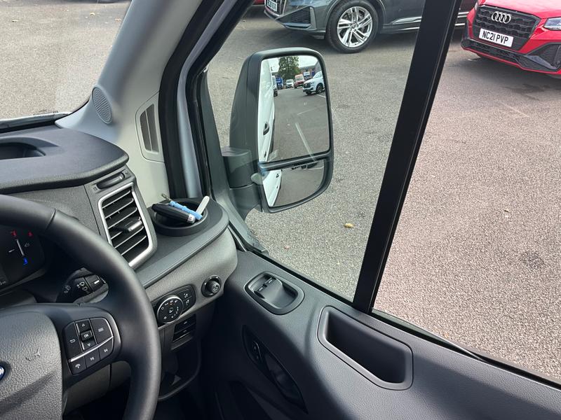Used Ford E-Transit 2025 for sale - 76767028: Photo 25