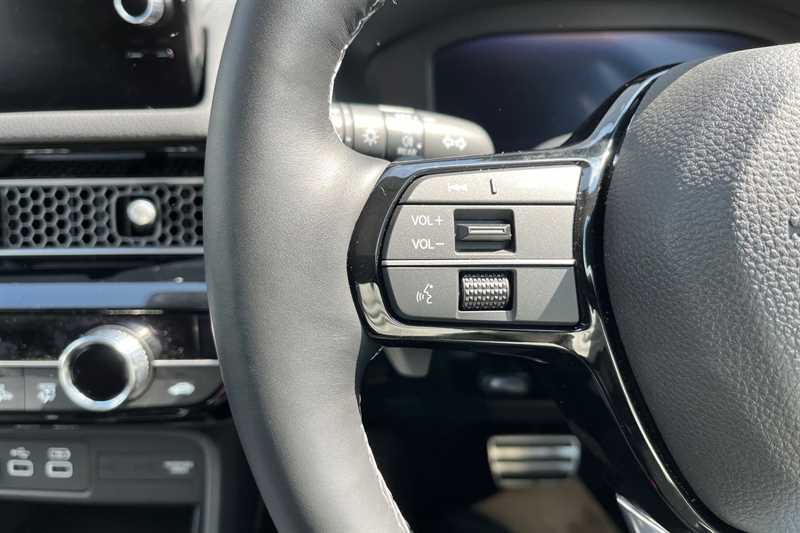 Used Honda Civic 2024 for sale - 76788560: Photo 17