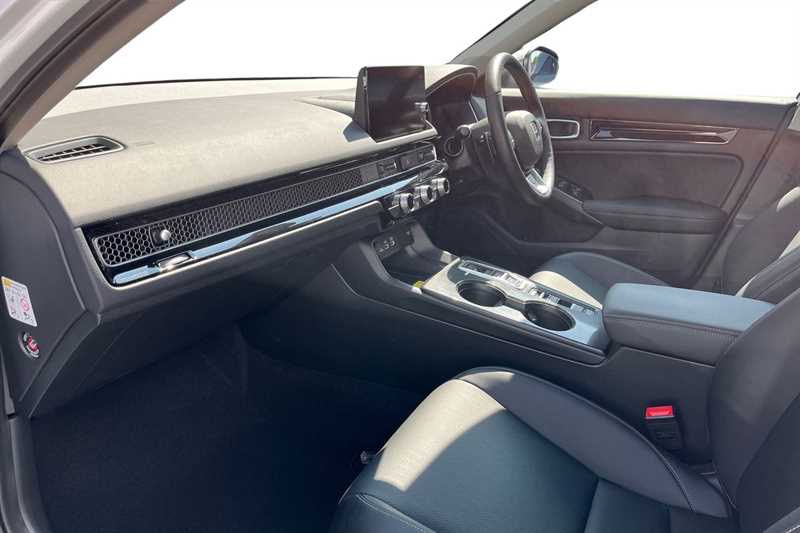 Used Honda Civic 2024 for sale - 76788560: Photo 2