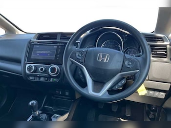 Used Honda Jazz 2018 for sale - 75510183: Photo