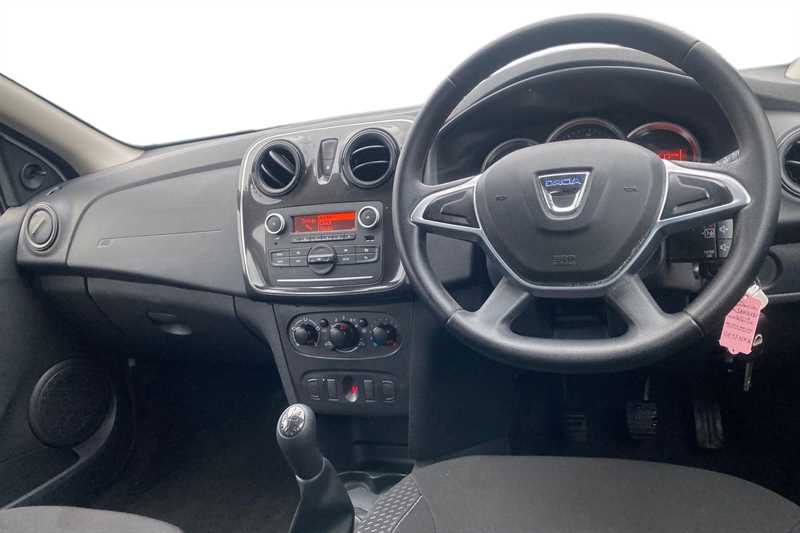 Used Dacia Sandero 2017 for sale - 76668415: Photo 4