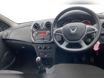 Used Dacia Sandero 2017 for sale - 76668415: Photo