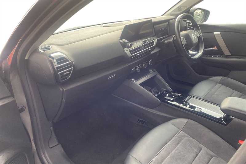 Used Citroen C4 2024 for sale - 76297733: Photo 2