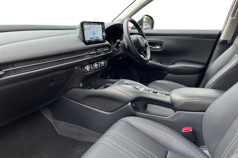 Used Honda ZR-V 2024 for sale - 76760843: Photo 2