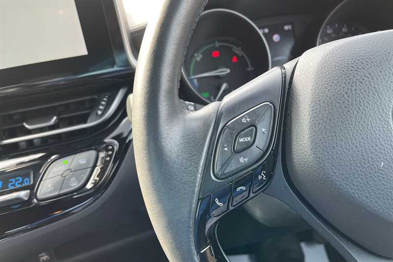 Used Toyota C-HR 2023 for sale - 77996785: Photo 17