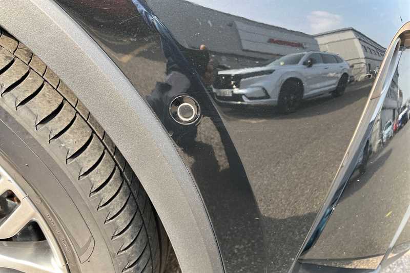 Used Toyota C-HR 2023 for sale - 77996785: Photo 25