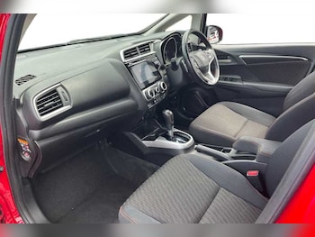 Used Honda Jazz 2018 for sale - 75293302: Photo