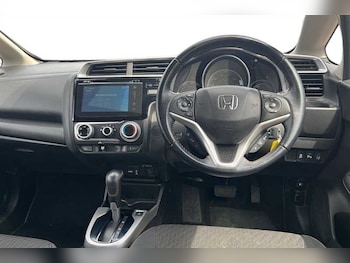 Used Honda Jazz 2018 for sale - 75293302: Photo