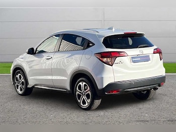 Used Honda HR-V 2017 for sale - 77841850: Photo