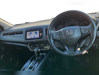 Used Honda HR-V 2017 for sale - 77841850: Photo