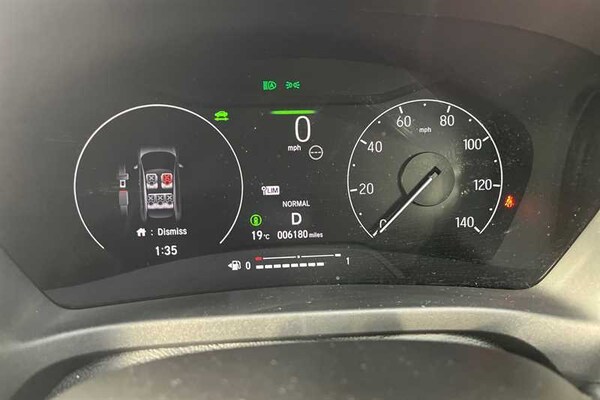 Used Honda HR-V 2023 for sale - 76168947: Photo 11
