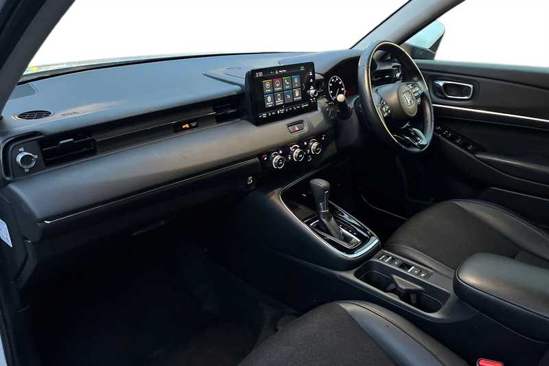 Used Honda HR-V 2022 for sale - 76773594: Photo 2