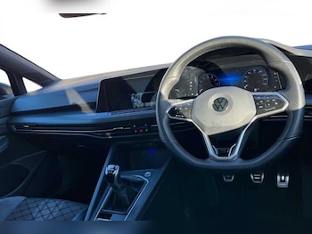 Used Volkswagen Golf 2022 for sale - 77018504: Photo