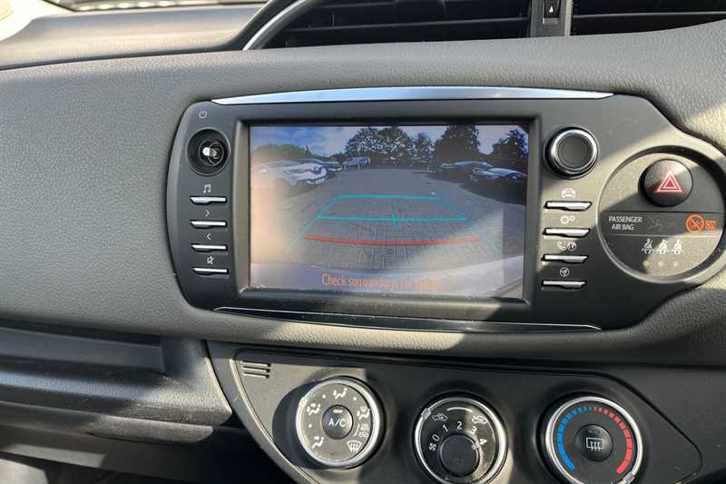 Used Toyota Yaris 2019 for sale - 76760851: Photo 14