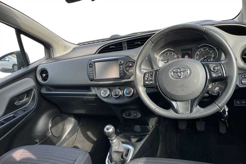 Used Toyota Yaris 2019 for sale - 76760851: Photo 4