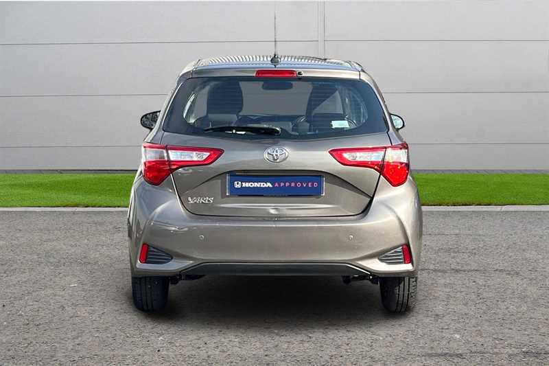 Used Toyota Yaris 2019 for sale - 76760851: Photo 7