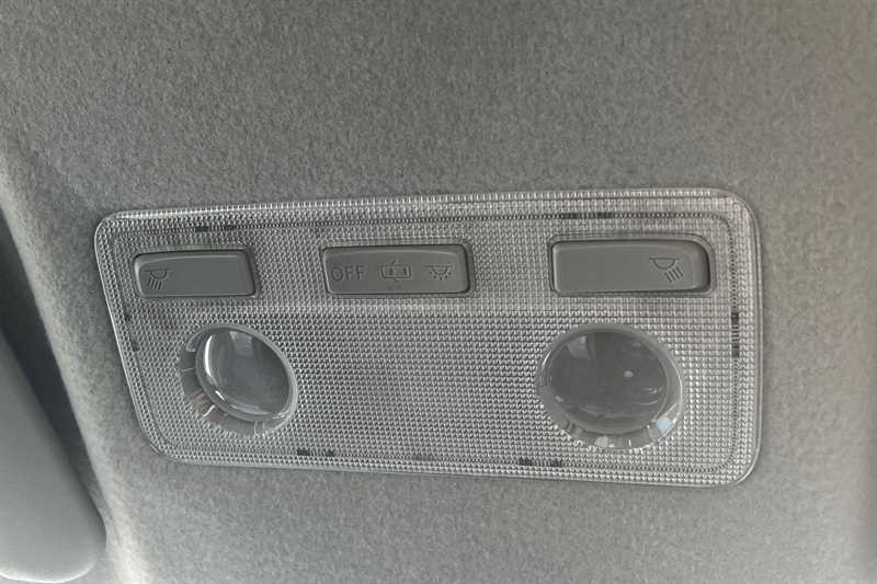 Used Toyota Yaris 2018 for sale - 77068108: Photo 31