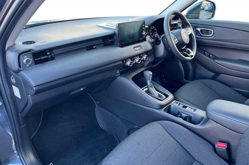 Used Honda HR-V 2024 for sale - 76191277: Photo 2