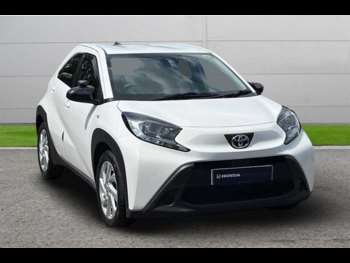 2022 - 1.0 VVT-I PURE 5DR