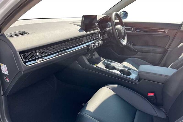 Used Honda Civic 2024 for sale - 74896385: Photo 2