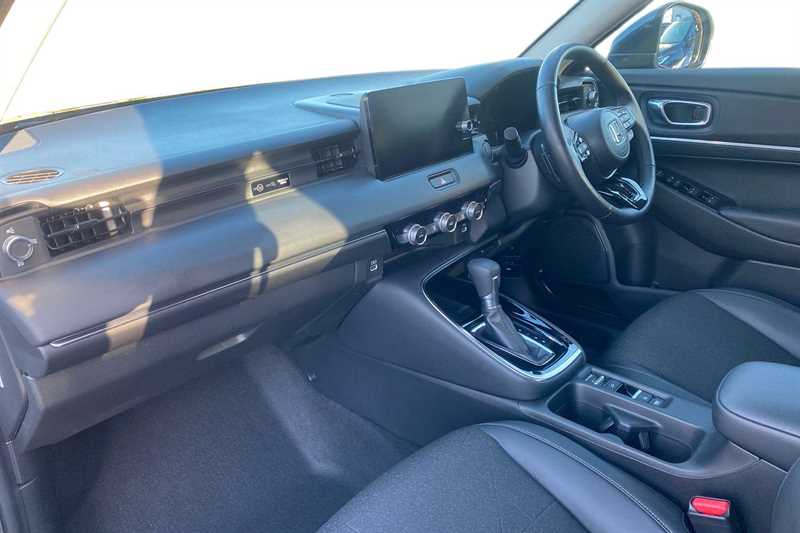 Used Honda HR-V 2024 for sale - 76760854: Photo 2