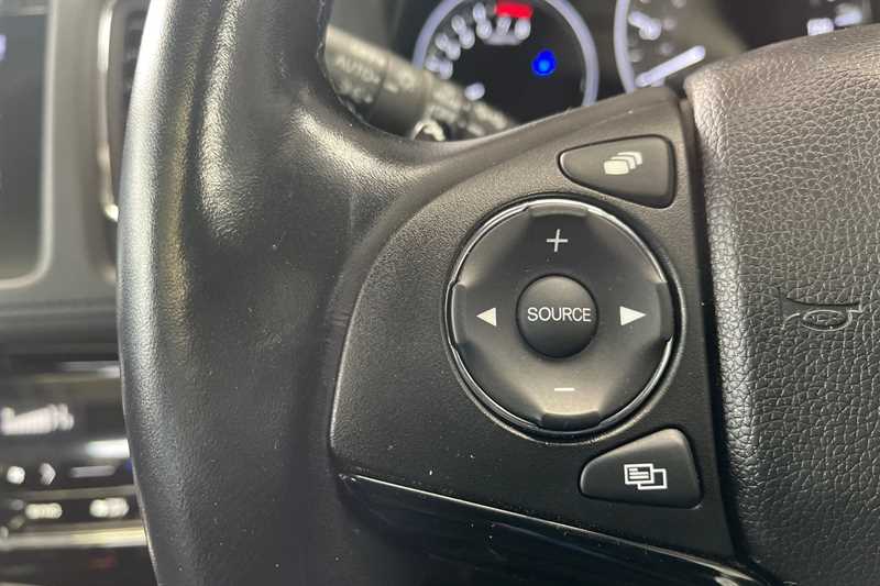 Used Honda HR-V 2017 for sale - 77841834: Photo 17