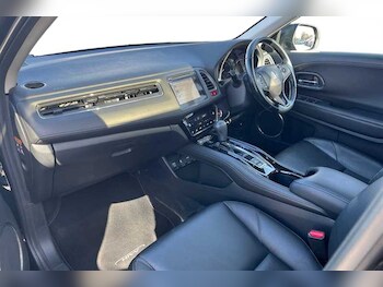 Used Honda HR-V 2017 for sale - 77841834: Photo