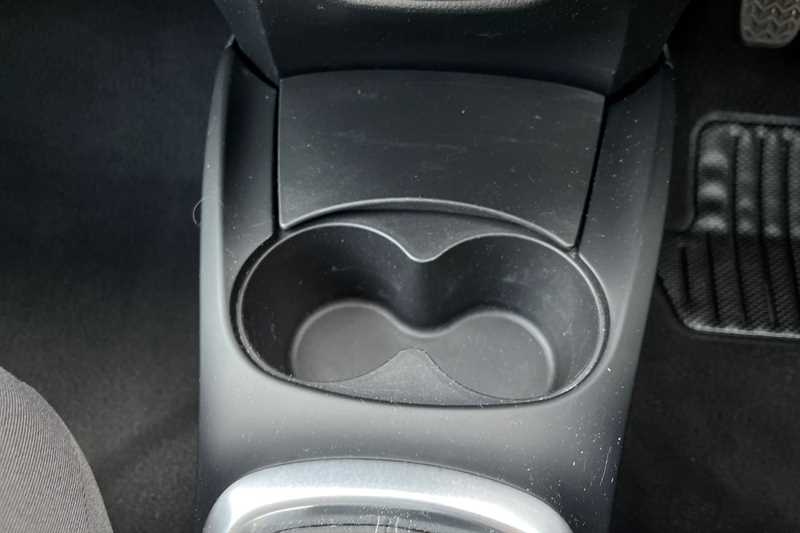 Used Toyota Yaris 2018 for sale - 76754809: Photo 28