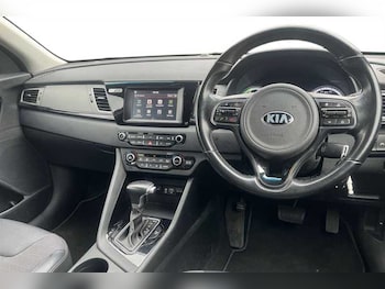 Used Kia Niro 2018 for sale - 78050819: Photo