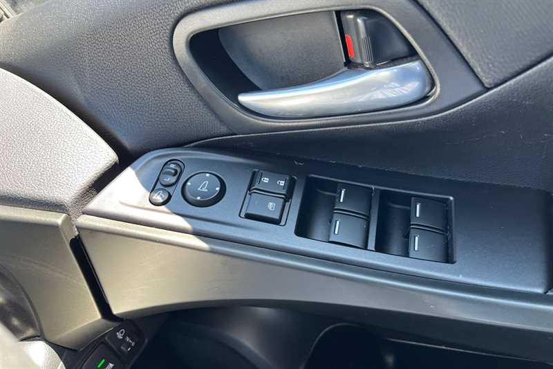 Used Honda Civic 2016 for sale - 78129030: Photo 18