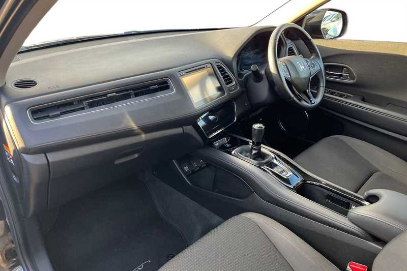 Used Honda HR-V 2020 for sale - 76754871: Photo 2