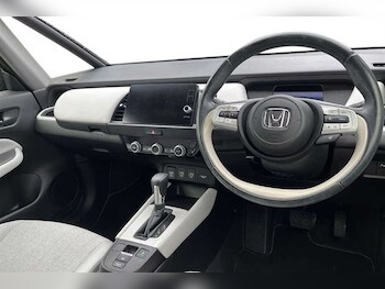 Used Honda Jazz 2021 for sale - 76074715: Photo