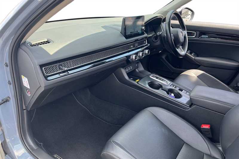 Used Honda CR-V for sale - 76745601: Photo 2