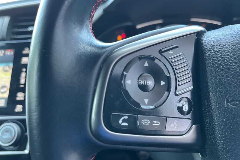 Used Honda Civic 2019 for sale - 76731811: Photo 17