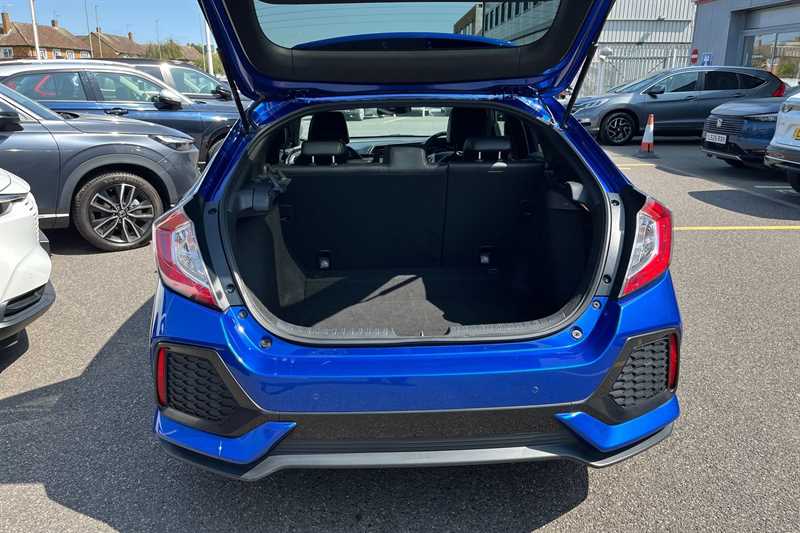 Used Honda Civic 2019 for sale - 76731811: Photo 20