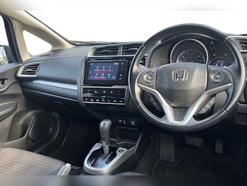 Used Honda Jazz 2018 for sale - 76434848: Photo